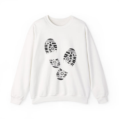 Casual Footprint Crewneck Sweatshirt - Cozy Gift for Nature Lovers, Minimalist Style, Ideal for Fall & Winter, Unisex Fashion