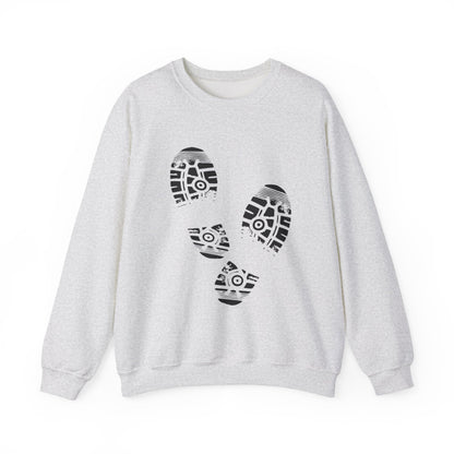 Casual Footprint Crewneck Sweatshirt - Cozy Gift for Nature Lovers, Minimalist Style, Ideal for Fall & Winter, Unisex Fashion