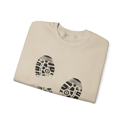 Casual Footprint Crewneck Sweatshirt - Cozy Gift for Nature Lovers, Minimalist Style, Ideal for Fall & Winter, Unisex Fashion