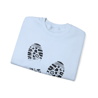 Casual Footprint Crewneck Sweatshirt - Cozy Gift for Nature Lovers, Minimalist Style, Ideal for Fall & Winter, Unisex Fashion